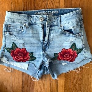 American Eagle Hi Rise Floral Shorts Size 4